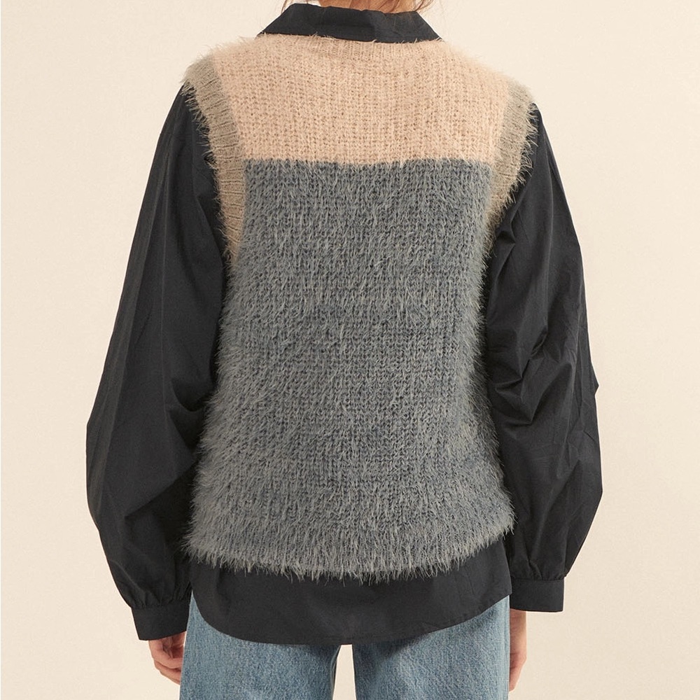 Furry Knit Colorblock Sweater Vest in Blue-Navy Size Large - Picture 5 of 10